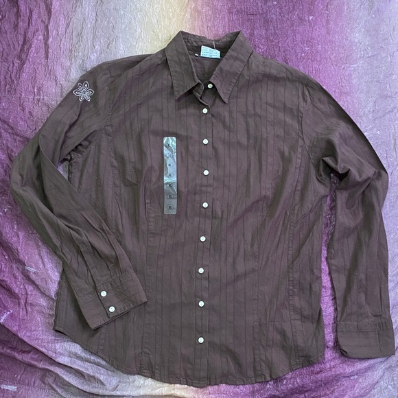 Columbia Tops - *SOLD* Columbia Button Front Unrestricted Shirt